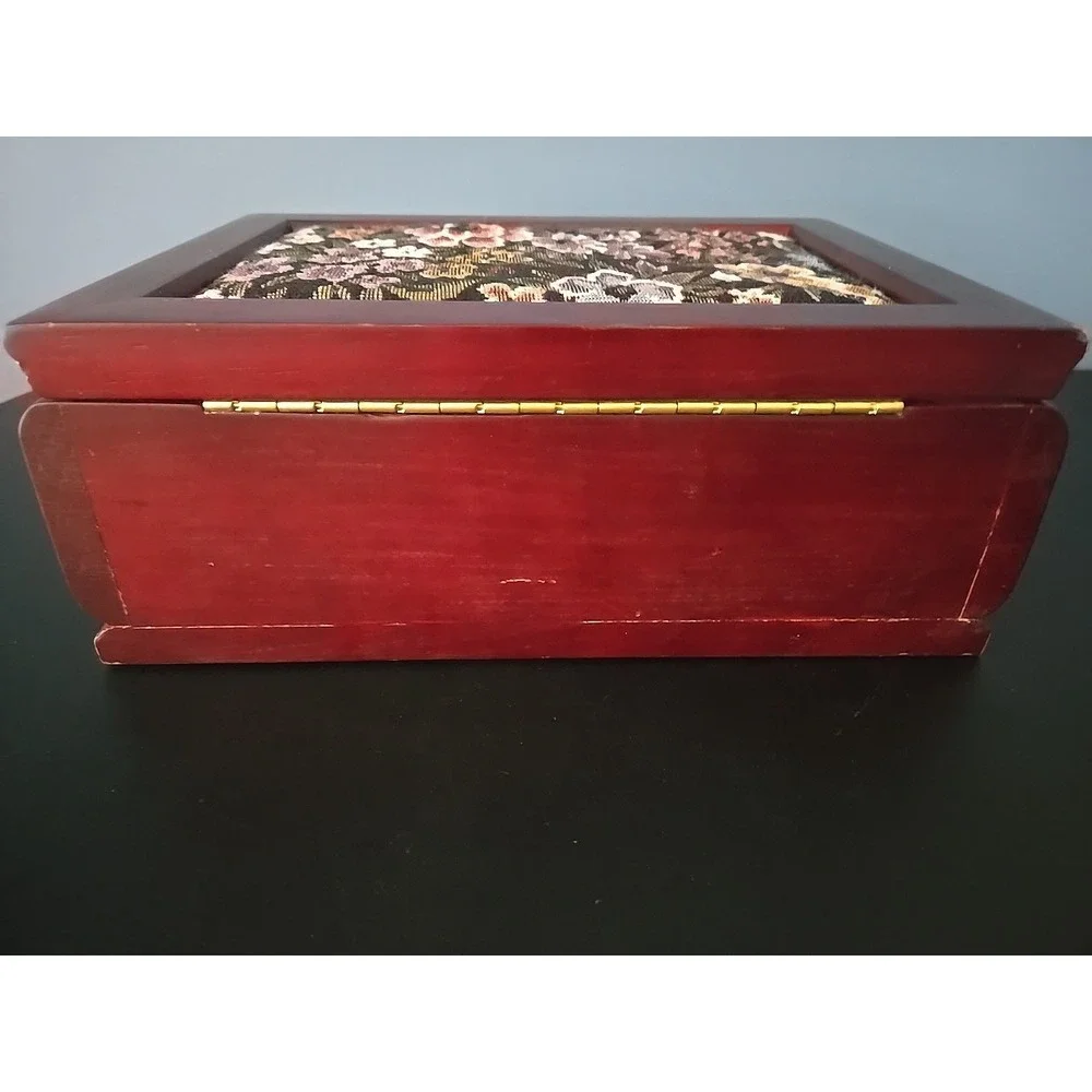Vintage Floral‎ Tapestry Top Wood Hinged Jewelry Box Pink Velvet Lining READ